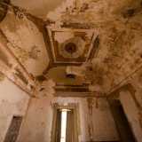 ...sotto i colorati affreschi del palazzo baronale D�Amelj Melodia di Binetto